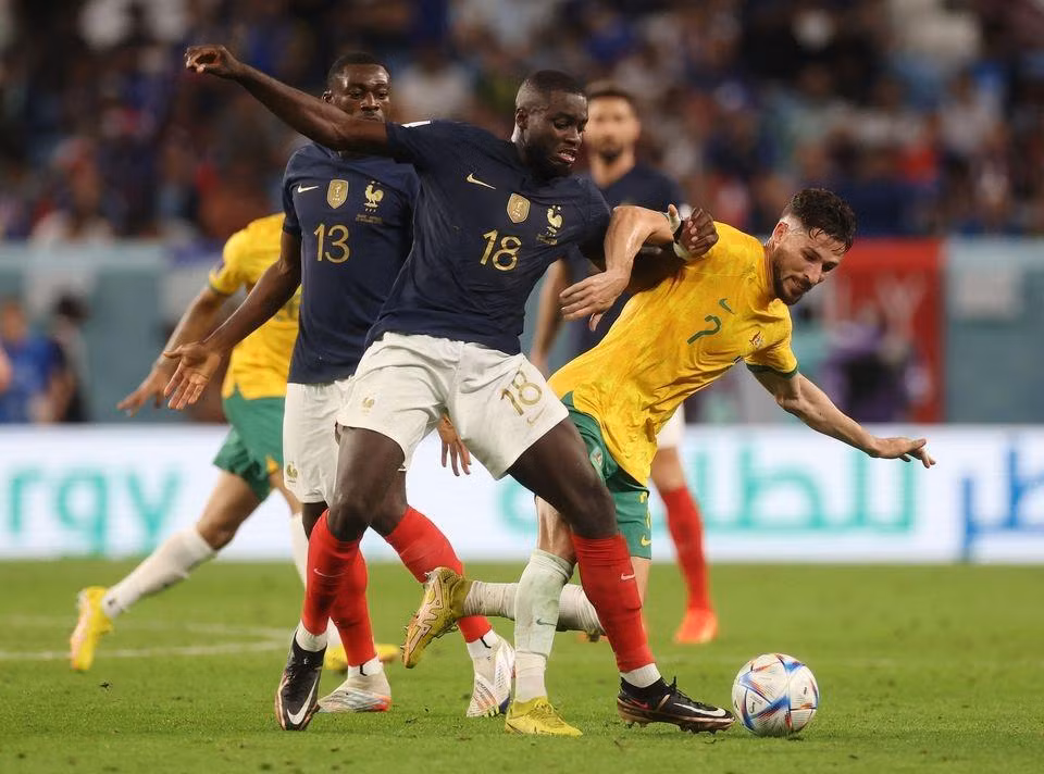 Les Bleus tạo ra thế trận vượt trội so với Australia. (Ảnh: Australia)