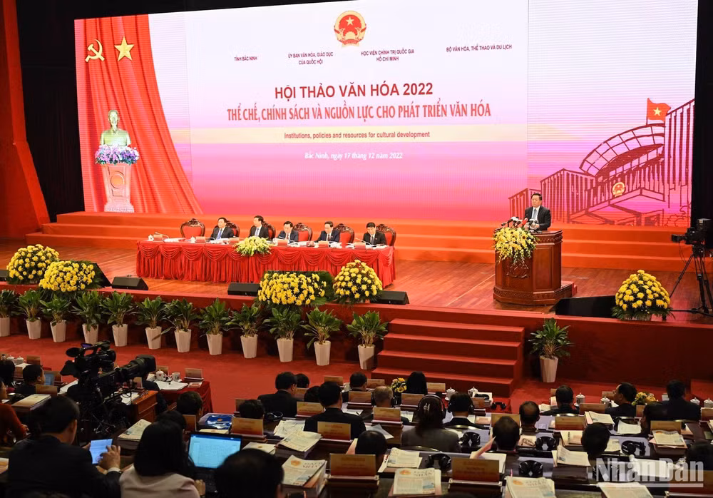 Quang cảnh phiên chuyên đề Hội thảo Văn hóa 2022 sáng 17/12. (Ảnh: DUY LINH)
