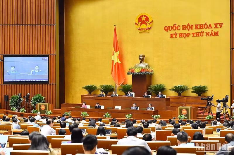 Quang cảnh phiên thảo luận. (Ảnh: THỦY NGUYÊN)