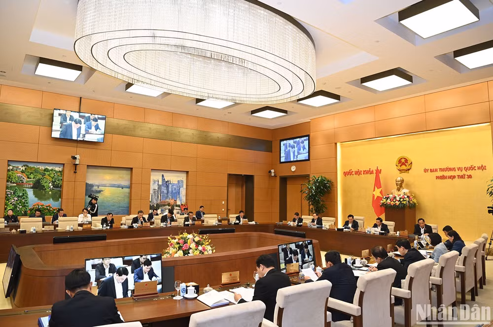 Quang cảnh phiên họp chiều 22/2. Ảnh: DUY LINH