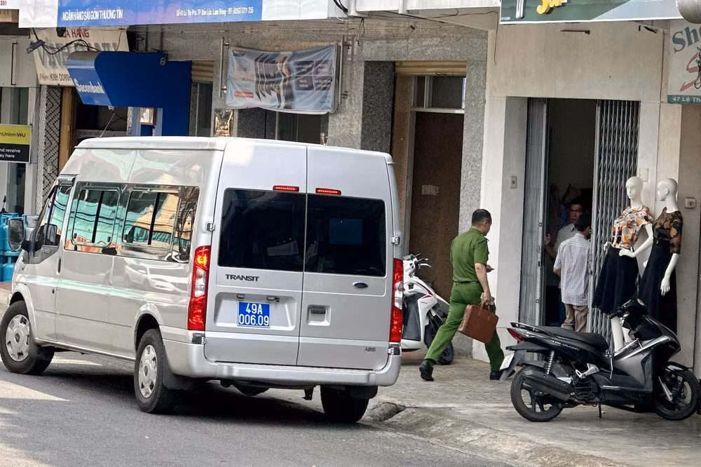 Cơ quan điều tra khám xét nơi ở của ông Nguyễn Quốc Bắc để phục vụ điều tra.