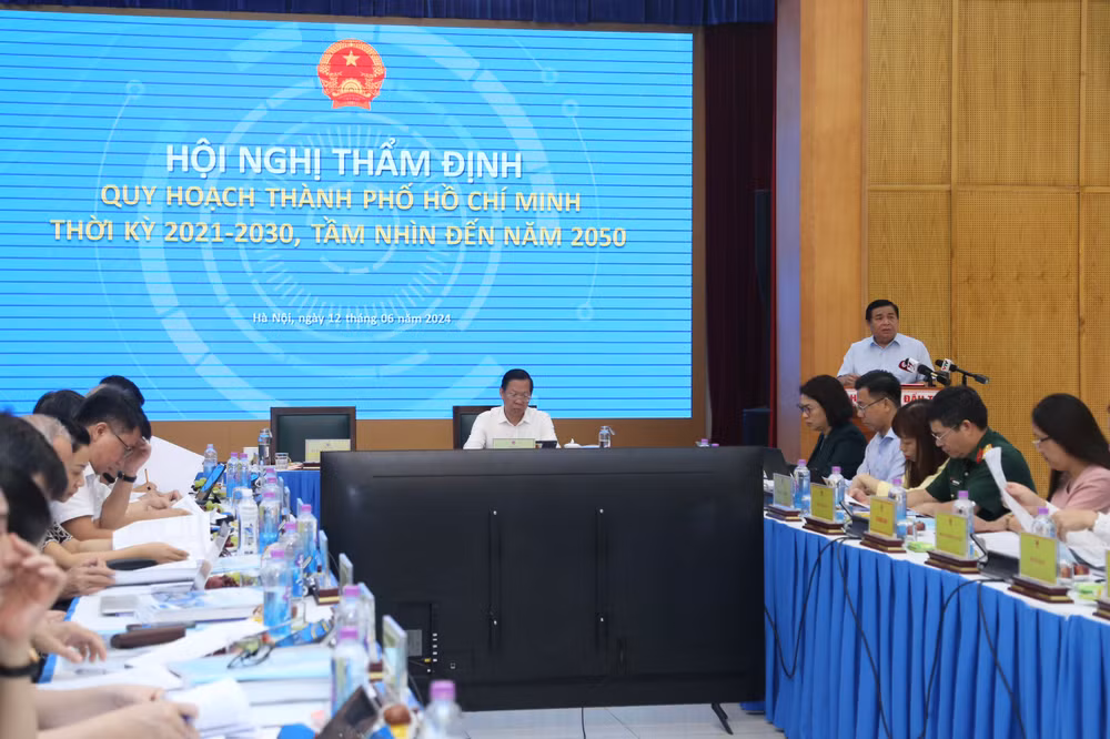 Quang cảnh Hội nghị thẩm định Quy hoạch TP Hồ Chí Minh thời kỳ 2021-2030, tầm nhìn đến năm 2050. Quang cảnh Hội nghị thẩm định Quy hoạch TP Hồ Chí Minh thời kỳ 2021-2030, tầm nhìn đến năm 2050.