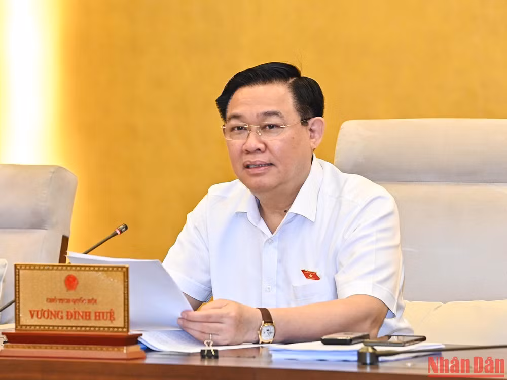 Chủ tịch Quốc hội Vương Đình Huệ phát biểu ý kiến tại phiên họp. (Ảnh: DUY LINH)