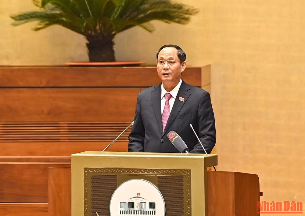 Phó Chủ tịch Quốc hội Trần Quang Phương phát biểu khai mạc Hội nghị.