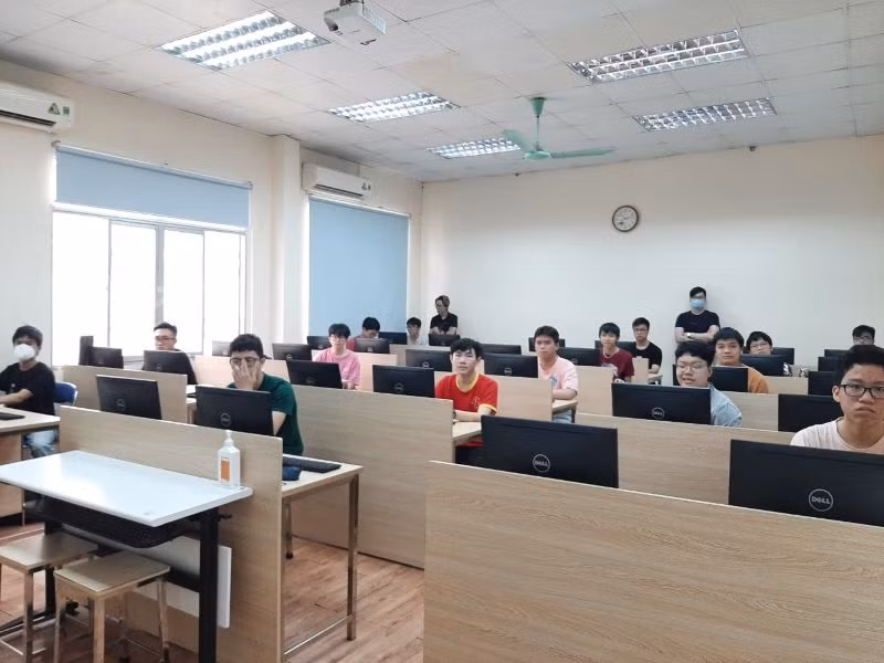 Thí sinh dự thi Olympic Tin học-châu Á Thái Bình Dương năm 2022. 
