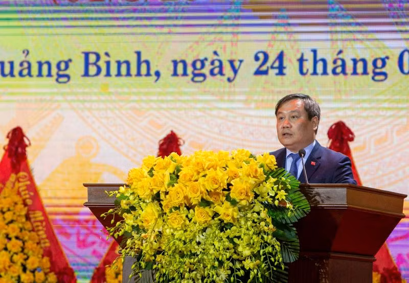 Bí thư Tỉnh ủy Quảng Bình Vũ Đại Thắng đọc diễn văn tại buổi lễ.