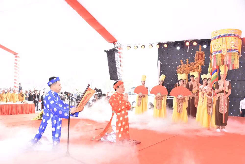 Đây là năm thứ 10 Đại lễ Giỗ Tổ Hùng Vương được tổ chức tại Khu di tích lịch sử - văn hóa Đại Hùng (Hồng Lĩnh).