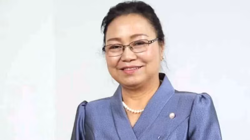 Đại sứ Lào tại Việt Nam Khamphao Ernthavanh.