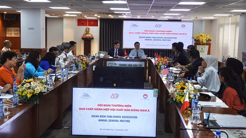 Quang cảnh hội nghị.