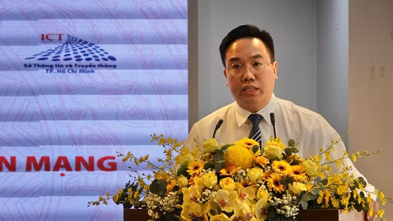 Ông Nguyễn Nguyên, Phó Chủ tịch Hội Xuất bản Việt Nam phát biểu đề dẫn hội thảo.