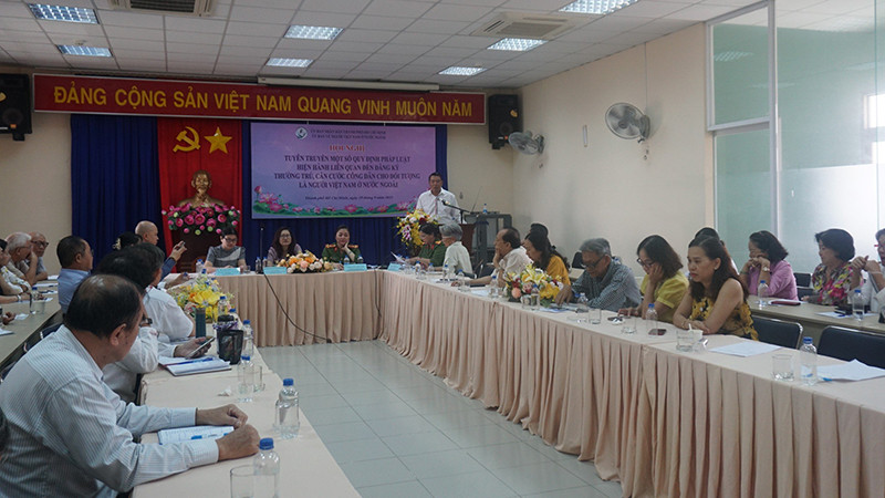 Quang cảnh hội nghị.