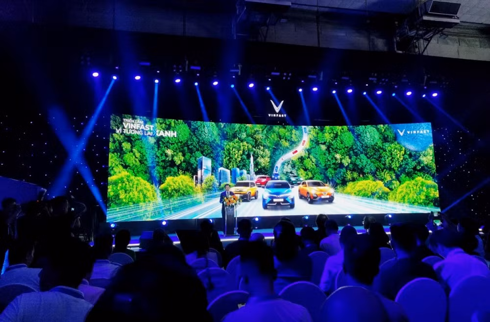 Ông Nguyễn Việt Quang, Phó Chủ tịch kiêm Tổng Giám đốc Tập đoàn Vingroup phát biểu.