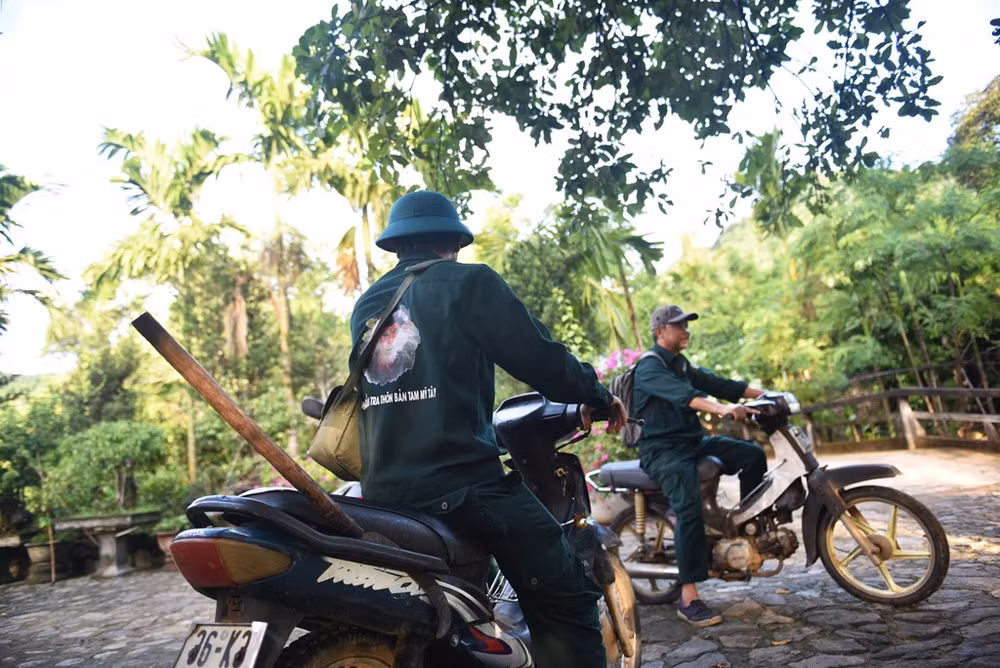 Nhóm Tiên phong bảo tồn voọc đầy tận tụy và đam mê.