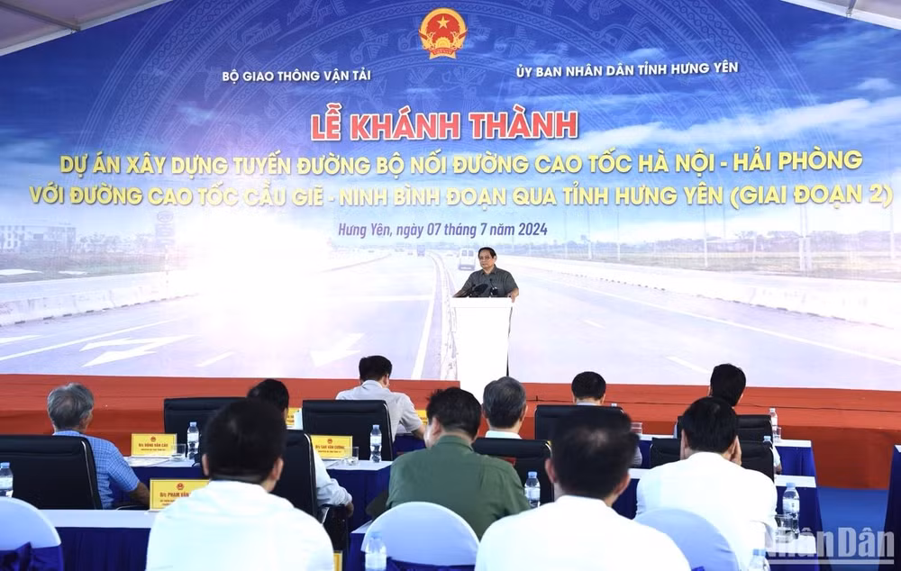 Quảng cảnh lễ khánh thành.