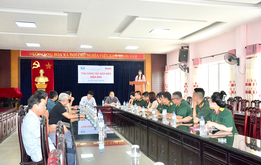 Quang cảnh Lễ khai mạc trại sáng tác.