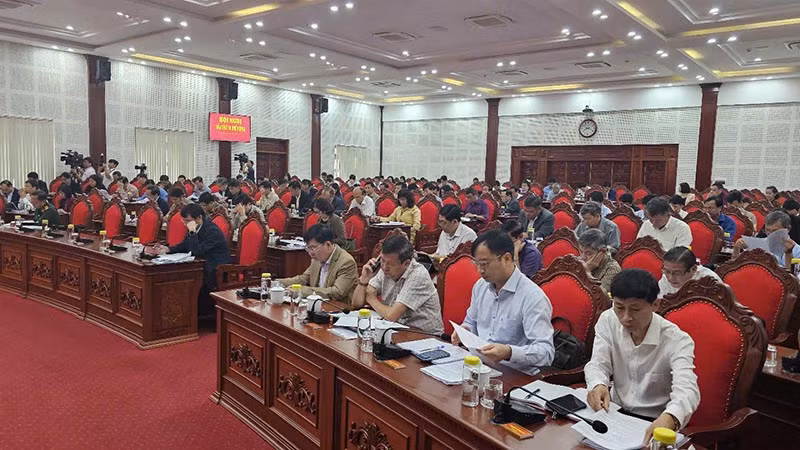 Toàn cảnh hội nghị.