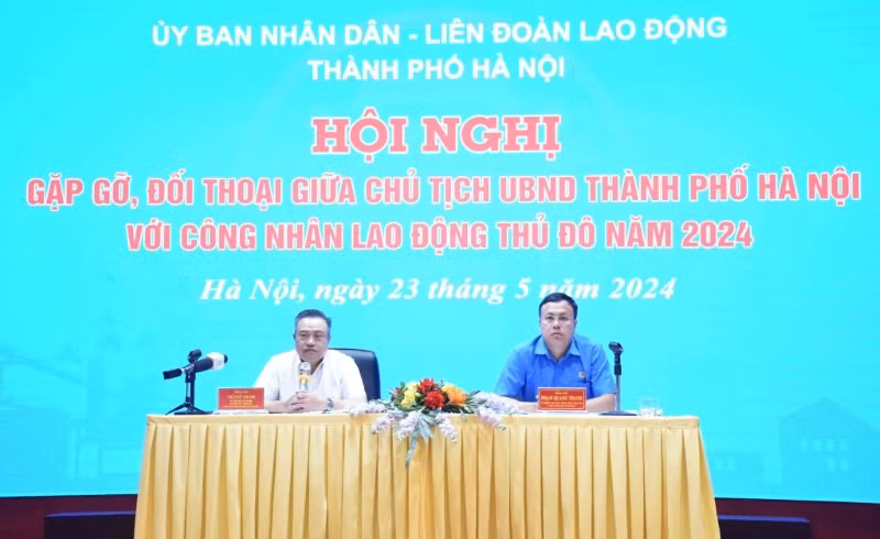 Lãnh đạo thành phố Hà Nội đối thoại với công nhân, người lao động Thủ đô.