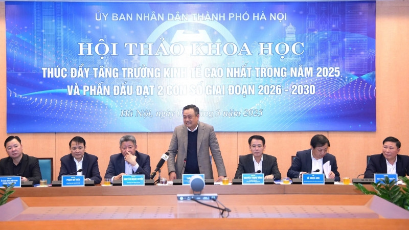 Thành phố Hà Nội tổ chức hội thảo khoa học bàn giải pháp thúc đẩy tăng trưởng GRDP năm 2025 đạt hơn 8%.