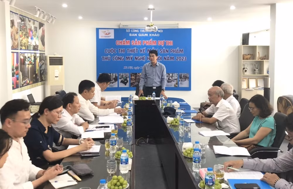 Ban tổ chức thông qua các quy chế, tiêu chí chấm điểm mẫu thiết kế.