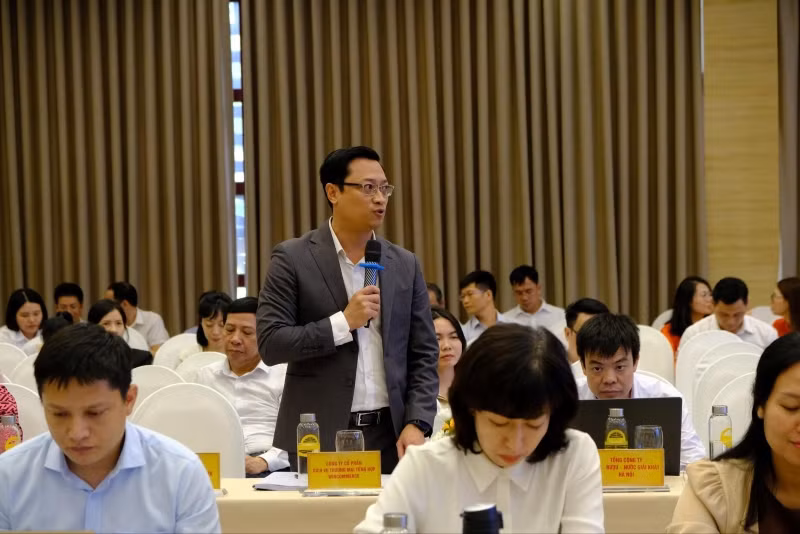 Đại diện WinCommerce đề xuất các hình thức kết nối cung cầu tiêu thụ hàng hóa giữa các tỉnh, thành phố.