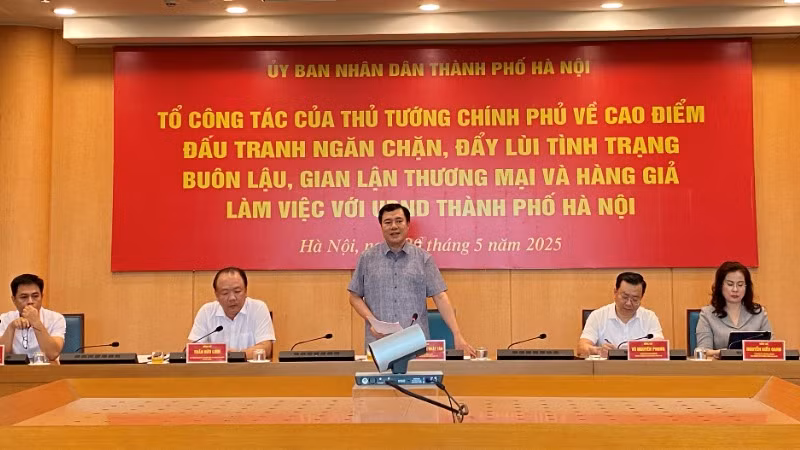 Thứ trưởng Công thương Nguyễn Sinh Nhật Tân phát biểu tại buổi làm việc. (Ảnh: NGUYÊN TRANG)