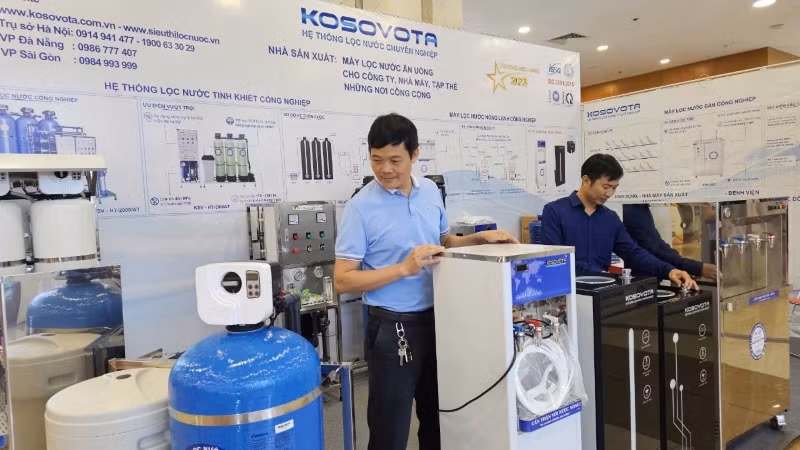 Các sản phẩm công nghiệp chủ lực của thành phố Hà Nội được giới thiệu, quảng bá tại hội chợ.