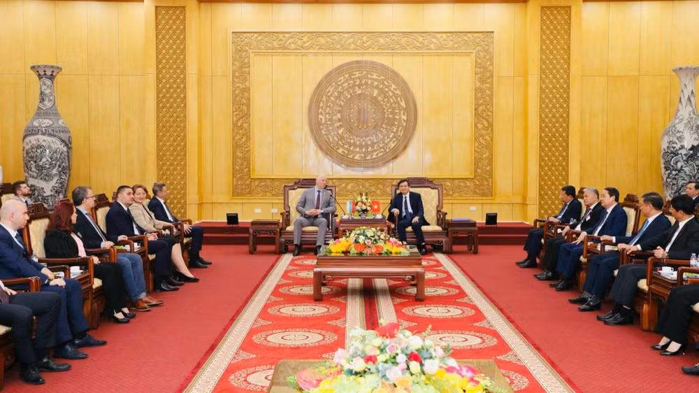 Quang cảnh buổi tiếp. (Ảnh: Đức Lam)