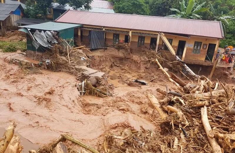 Độ ẩm đất gần bão hòa, nguy cơ cao lũ quét, sạt lở ở vùng núi Bắc Bộ