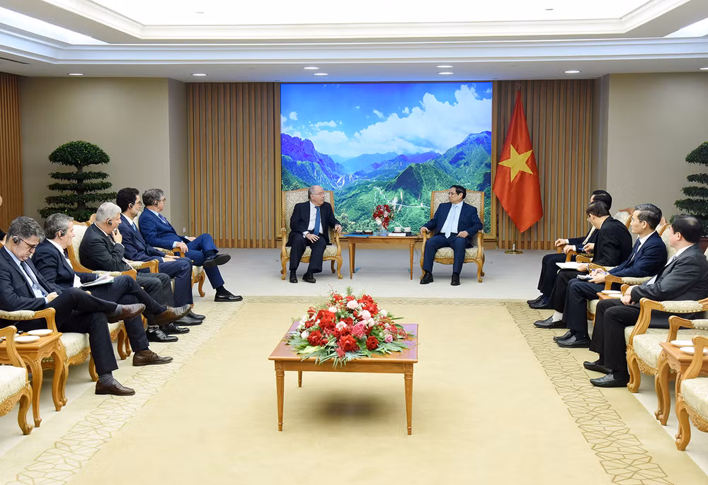 Thủ tướng Phạm Minh Chính tiếp Bộ trưởng Ngoại giao Brazil Mauro Vieira.