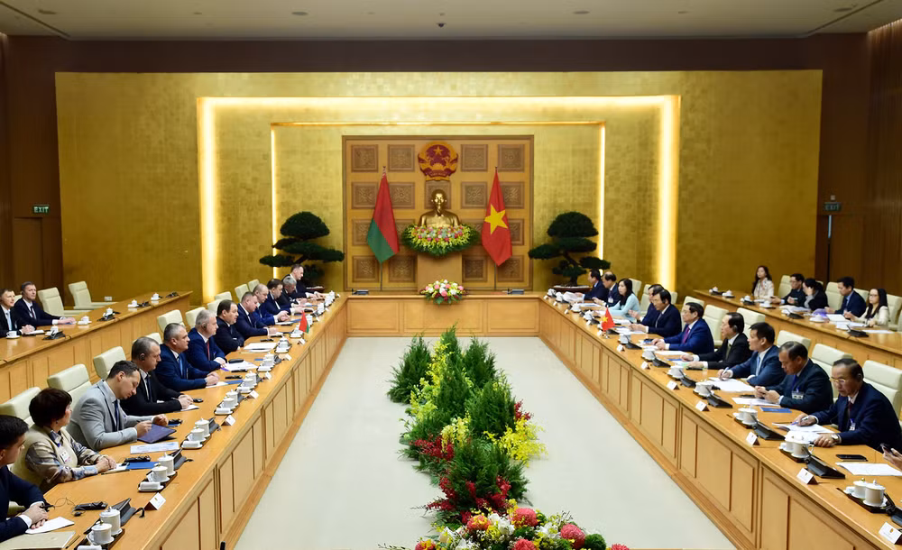 [Ảnh] Thủ tướng Phạm Minh Chính chủ trì Lễ đón Thủ tướng Cộng hòa Belarus Roman Golovchenko ảnh 10