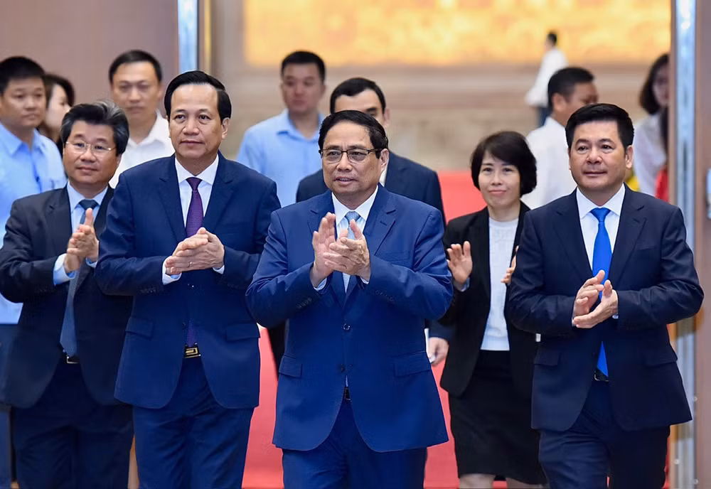 Thủ tướng Chính phủ Phạm Minh Chính đến dự Hội nghị gặp mặt cộng đồng doanh nghiệp đầu tư nước ngoài, với chủ đề “Đồng hành và phát triển”.