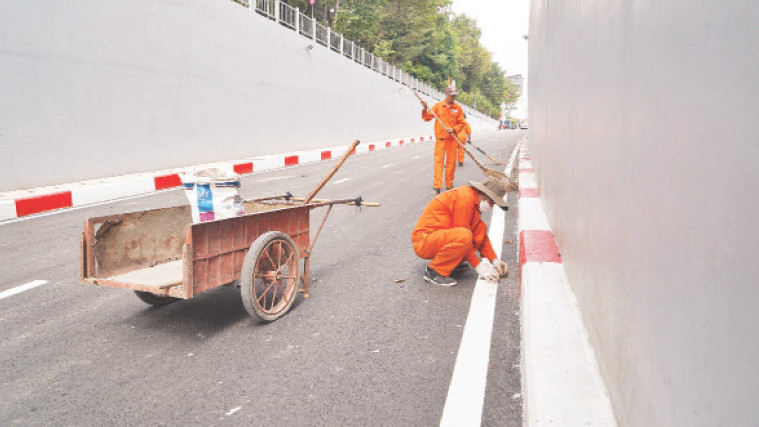 Hầm chui Trần Quốc Hoàn thuộc dự án đường nối Trần Quốc Hoàn-Cộng Hòa chính thức thông xe. (Ảnh THẾ ANH)