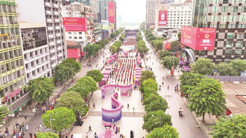 Nhiều hoạt động văn hóa lớn của thành phố được tổ chức tại đường Nguyễn Huệ. (Ảnh CTV)