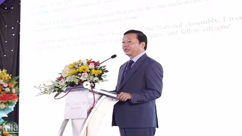 Phó Thủ tướng Chính phủ Trần Hồng Hà phát biểu tại buổi lễ.