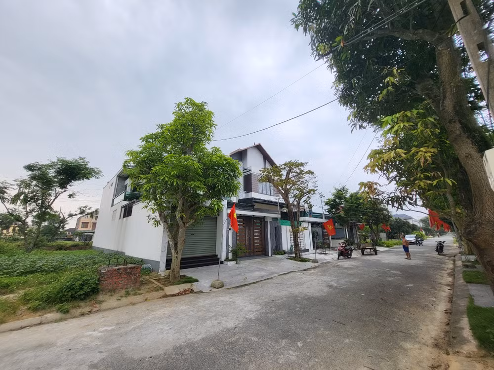 Nhiều lô đất cấp sai đối tượng ở Lộc Hà đã được chuyển nhượng, xây nhà ở kiên cố.