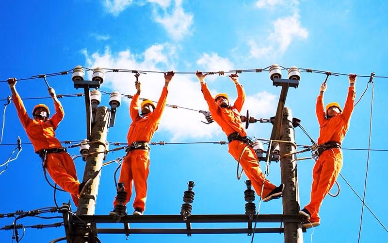 Luật Điện lực có hiệu lực từ ngày 1/3/2022, nhưng đến nay vẫn chưa có nghị định hướng dẫn thi hành. Nguồn: EVN