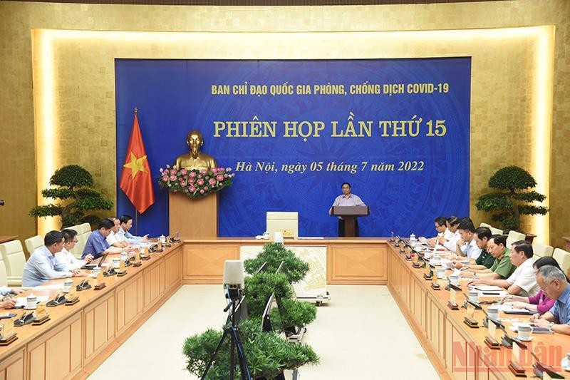 (Ảnh: TRẦN HẢI) Thủ tướng Phạm Minh Chính chủ trì họp ứng phó dịch Covid-19 -0