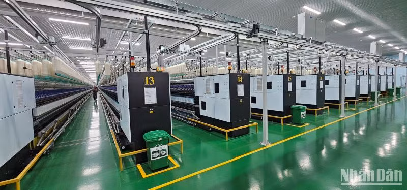 Hệ thống máy móc đều được tự động hóa.