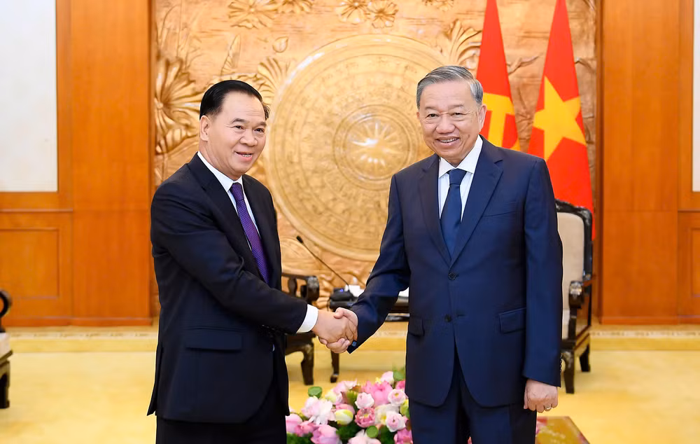 Tổng Bí thư Tô Lâm tiếp đồng chí Thongsalith Mangnomek, Bí thư Trung ương Đảng, Chánh Văn phòng Trung ương Đảng Nhân dân Cách mạng Lào.