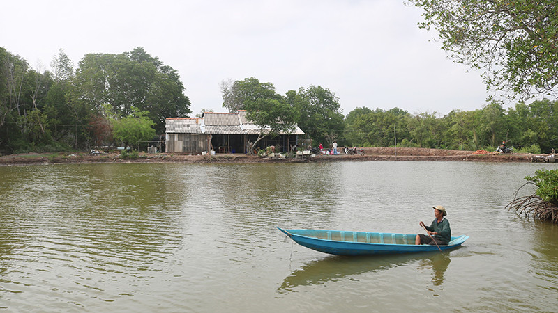 Hộ ông Mai Văn Dững cất nhà ở trên khu đất Nông trường Giồng Sọ.