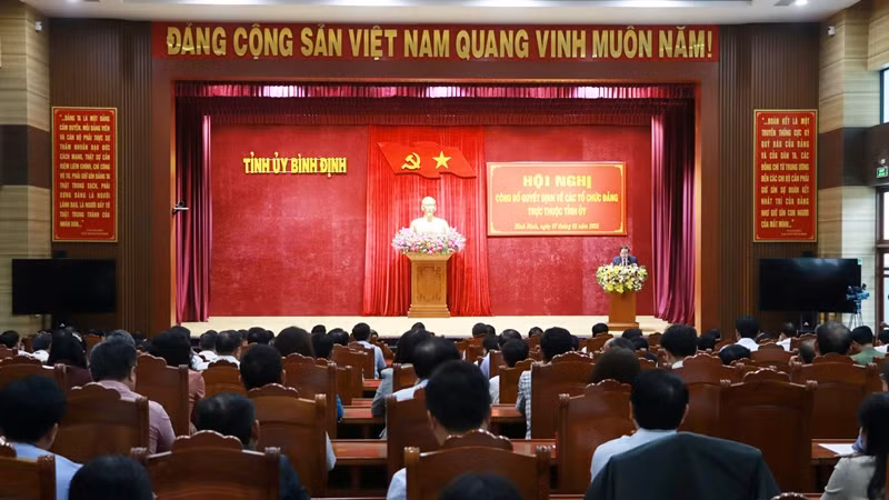 Toàn cảnh hội nghị.