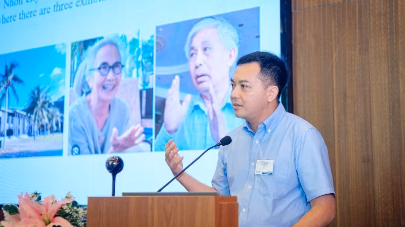 Tiến sĩ Phạm Ngọc Điệp, Trung tâm Vũ trụ Việt Nam (VNSC) trình bày tham luận tại hội thảo.