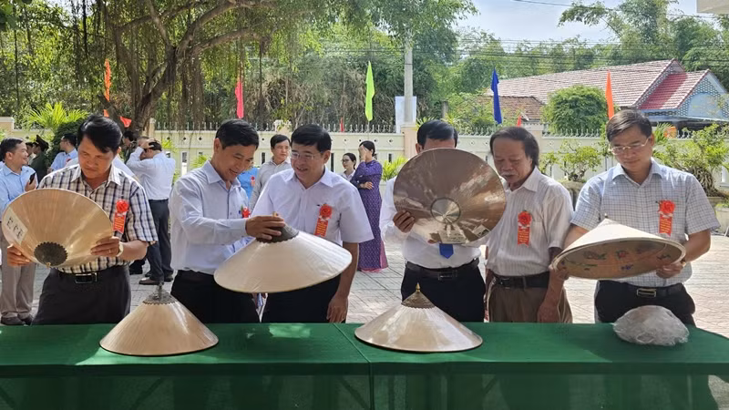 Sản phẩm nón ngựa Phú Gia có lịch sử hình thành và phát triển hơn 200 năm.