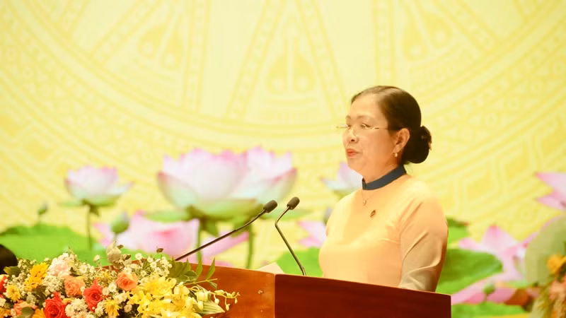 Đồng chí Trương Thị Ngọc Ánh, Phó Chủ tịch Ủy ban Trung ương Mặt trận Tổ quốc Việt Nam mong muốn tỉnh Bình Định thực hiện tốt hơn nữa vai trò tập hợp, phát huy quyền làm chủ của nhân dân.