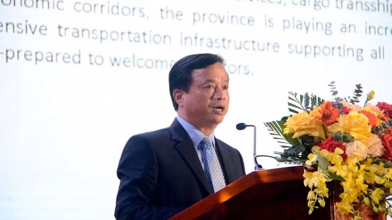 Phó Chủ tịch Thường trực Ủy ban nhân dân tỉnh Bình Định Nguyễn Tuấn Thanh phát biểu tại buổi lễ.