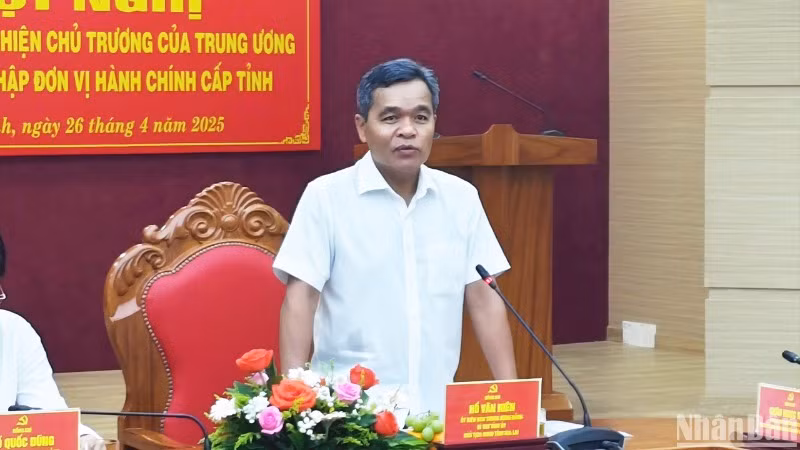 Bí thư Tỉnh ủy Gia Lai Hồ Văn Niên phát biểu tại hội nghị.