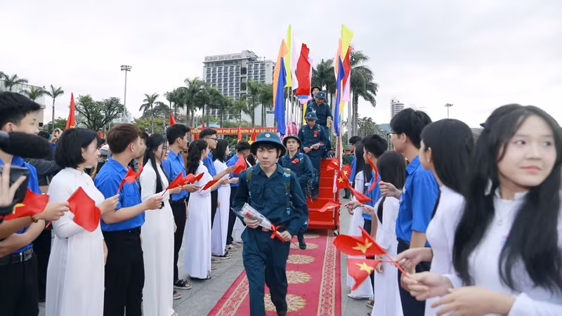 Sẵn sàng lên đường.