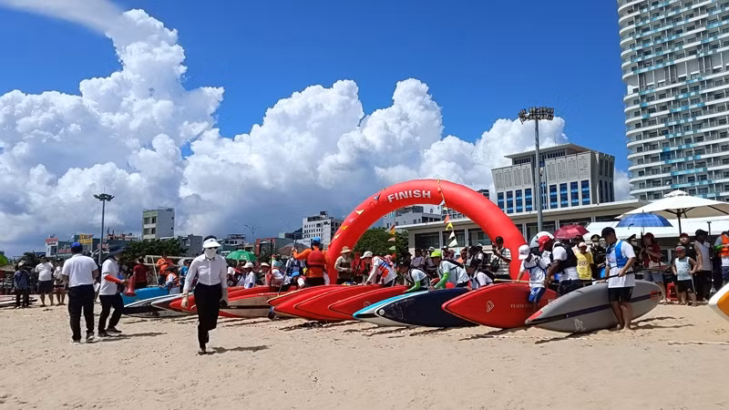 Các vận động viên sẽ tranh tài ở 8 nội dung thi đấu ván chèo đứng