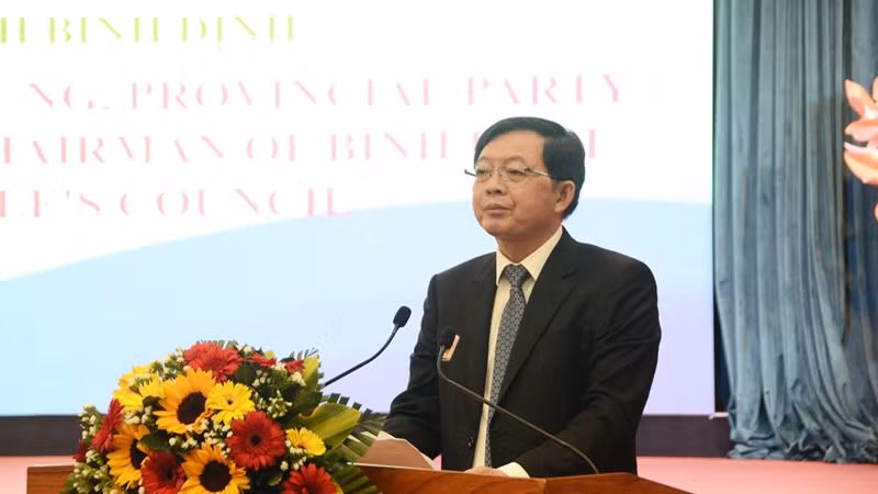 Đồng chí Hồ Quốc Dũng, Bí thư Tỉnh ủy Bình Định phát biểu tại hội nghị.