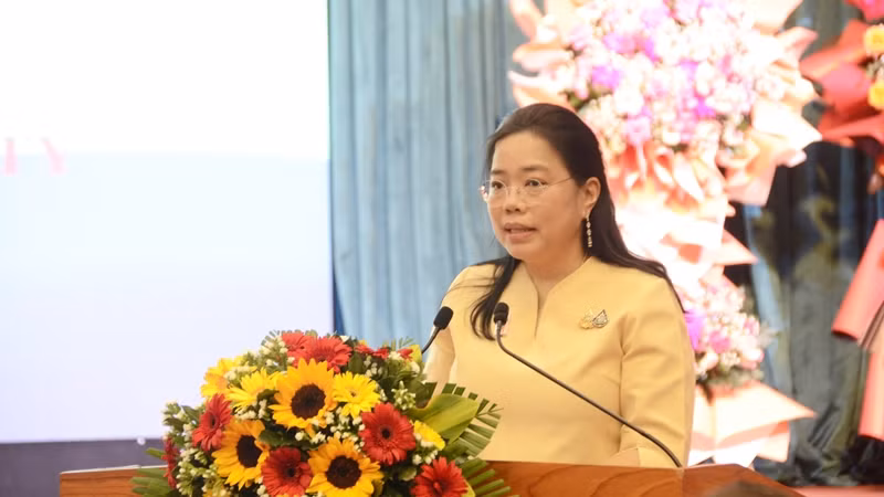 Bà Wiraka Moodhitaporn, Tổng Lãnh sự Thái Lan tại Thành phố Hồ Chí Minh phát biểu tại hội nghị.